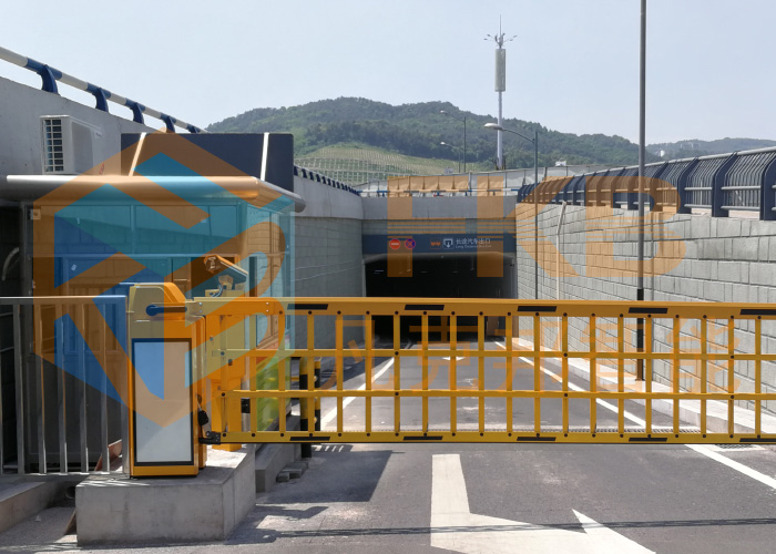 進(jìn)出口道閘